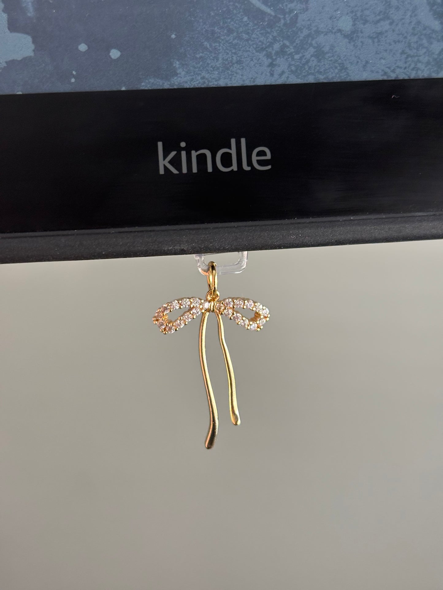 kindle buddy - bow (gold)