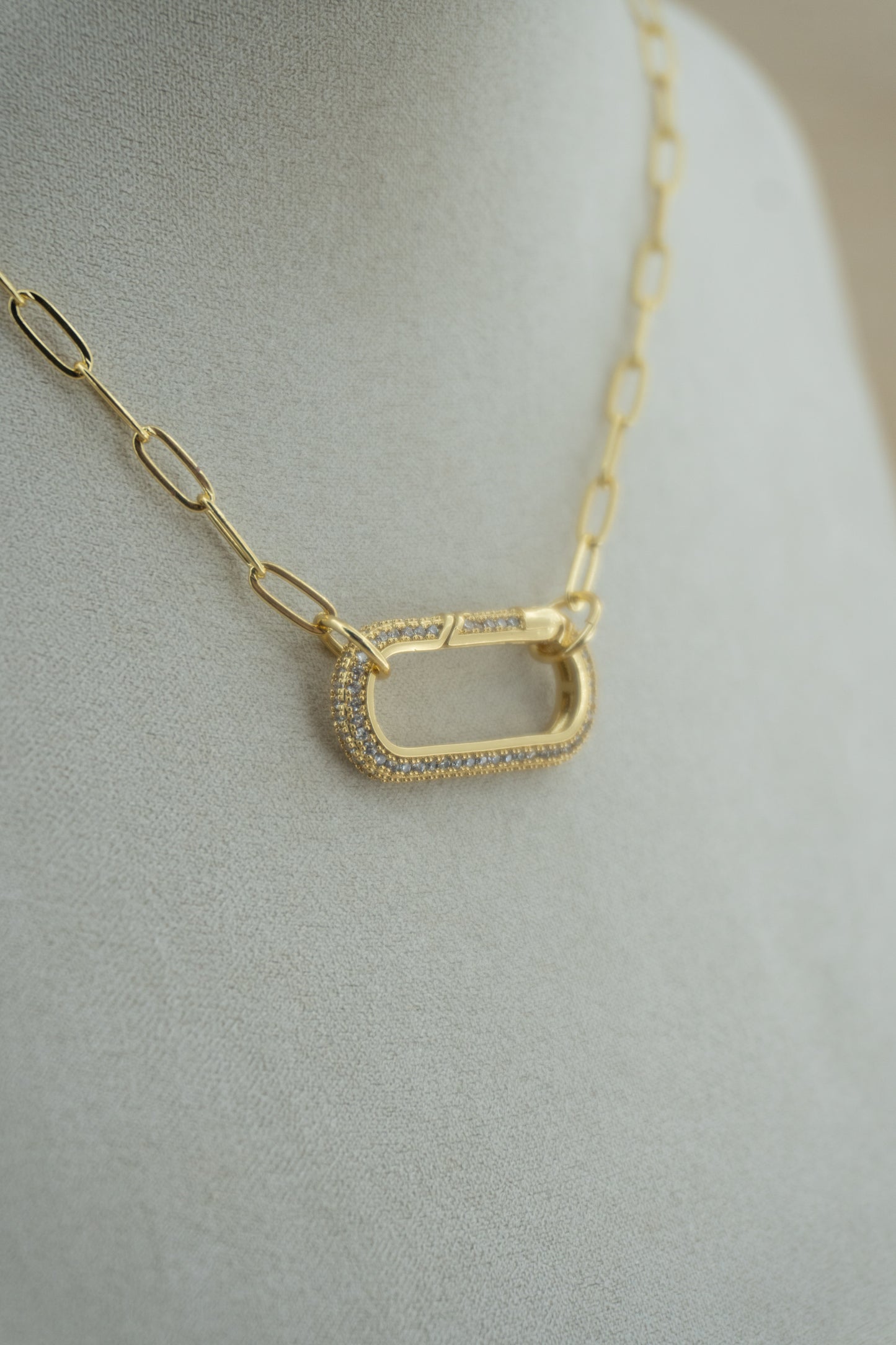 pave clasp