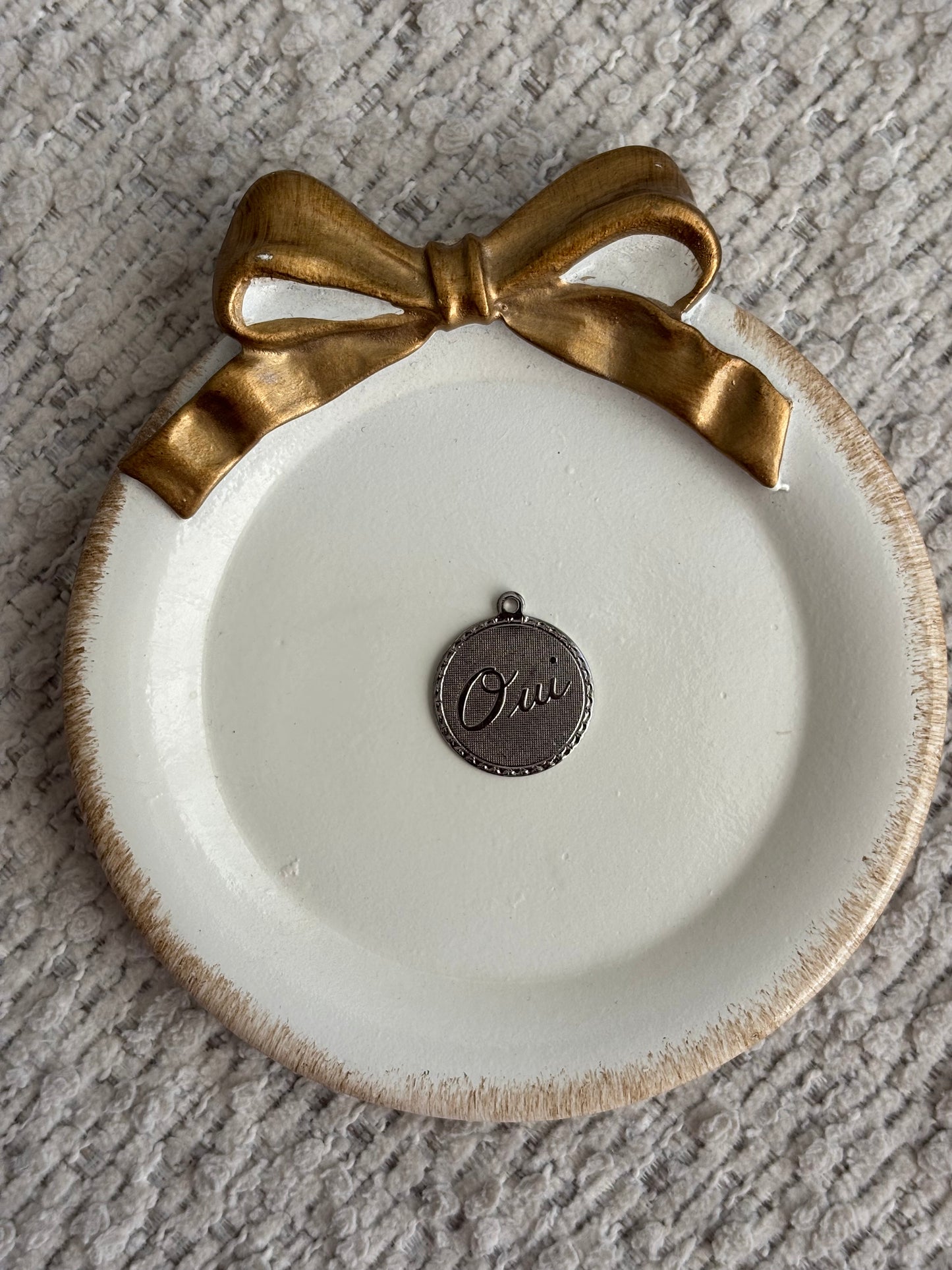 oui charm in silver