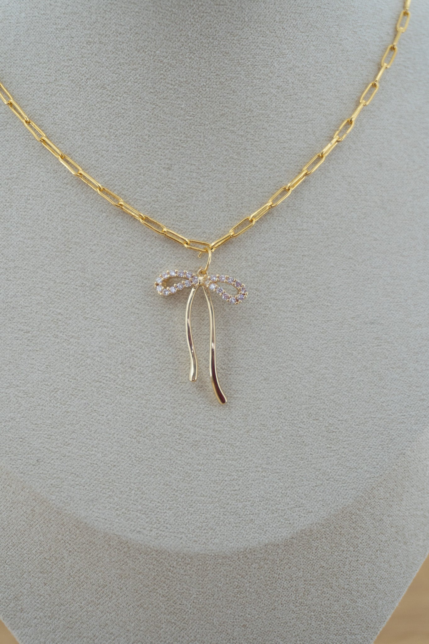 au revoir bow charm
