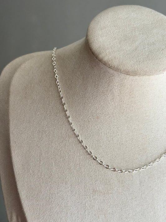 itty bitty silver chain