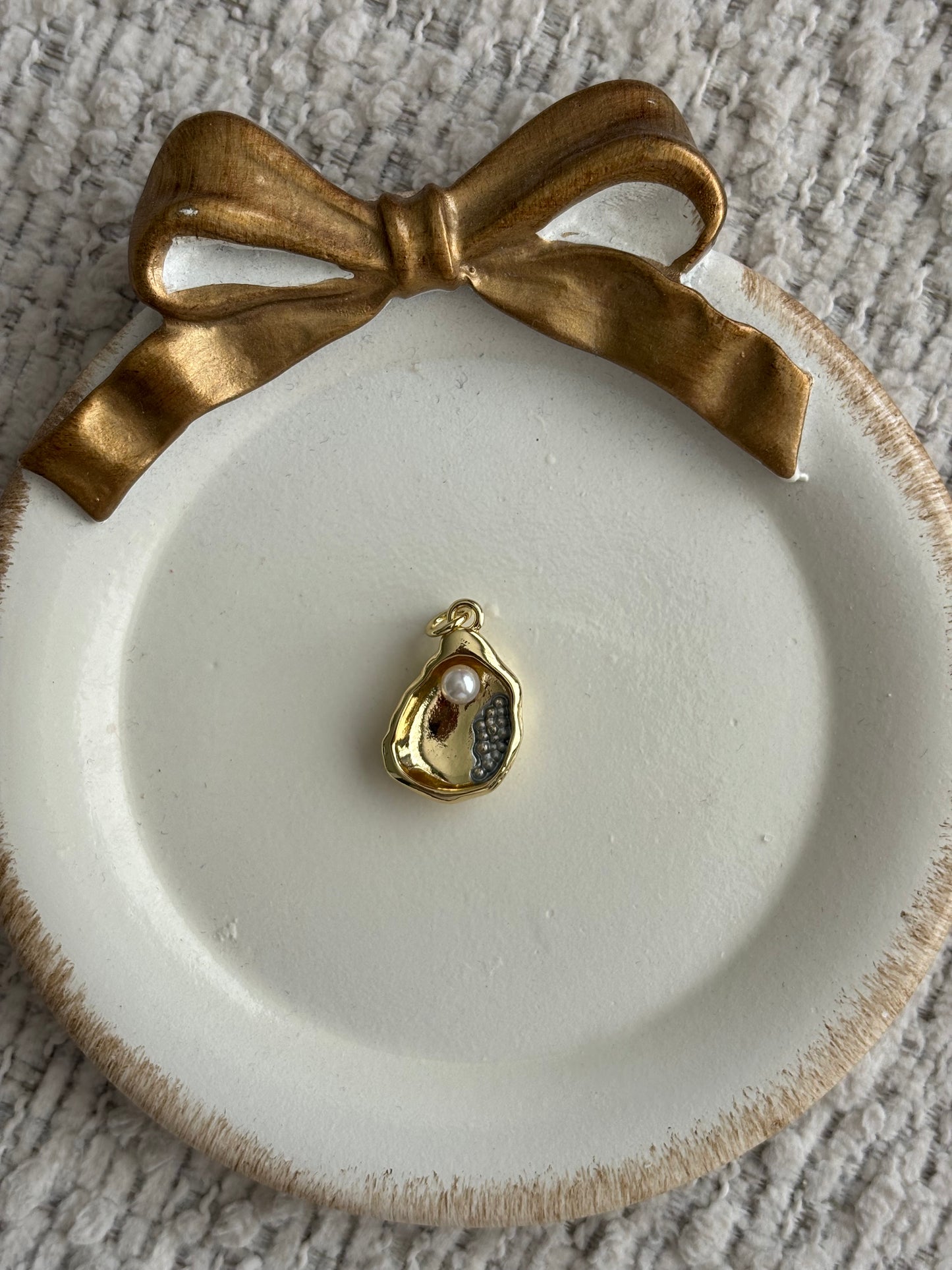 clam pearl glam charm