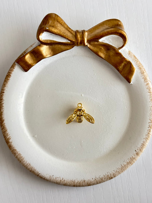 hornet charm