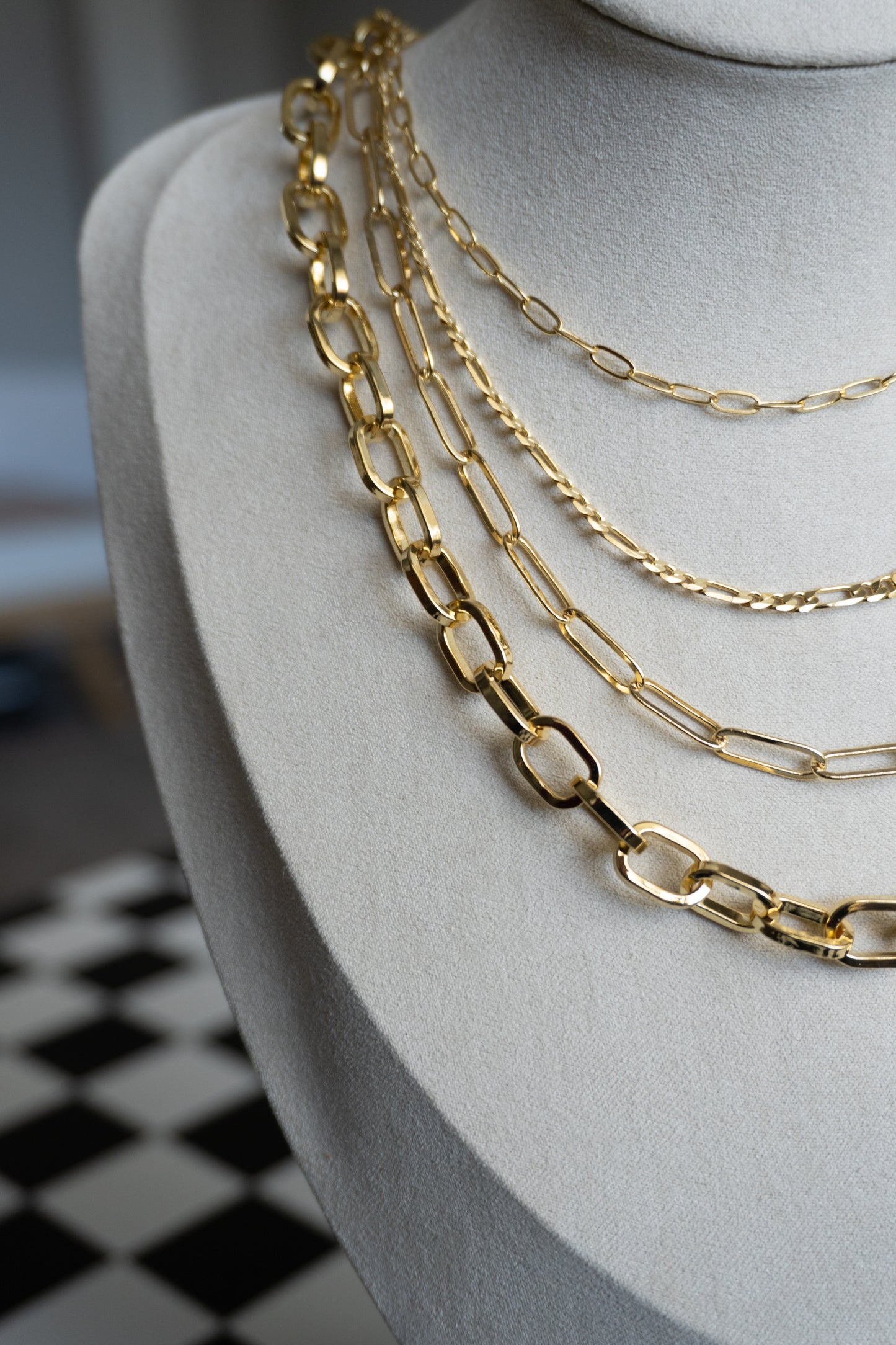 chunky paperclip chain in gold