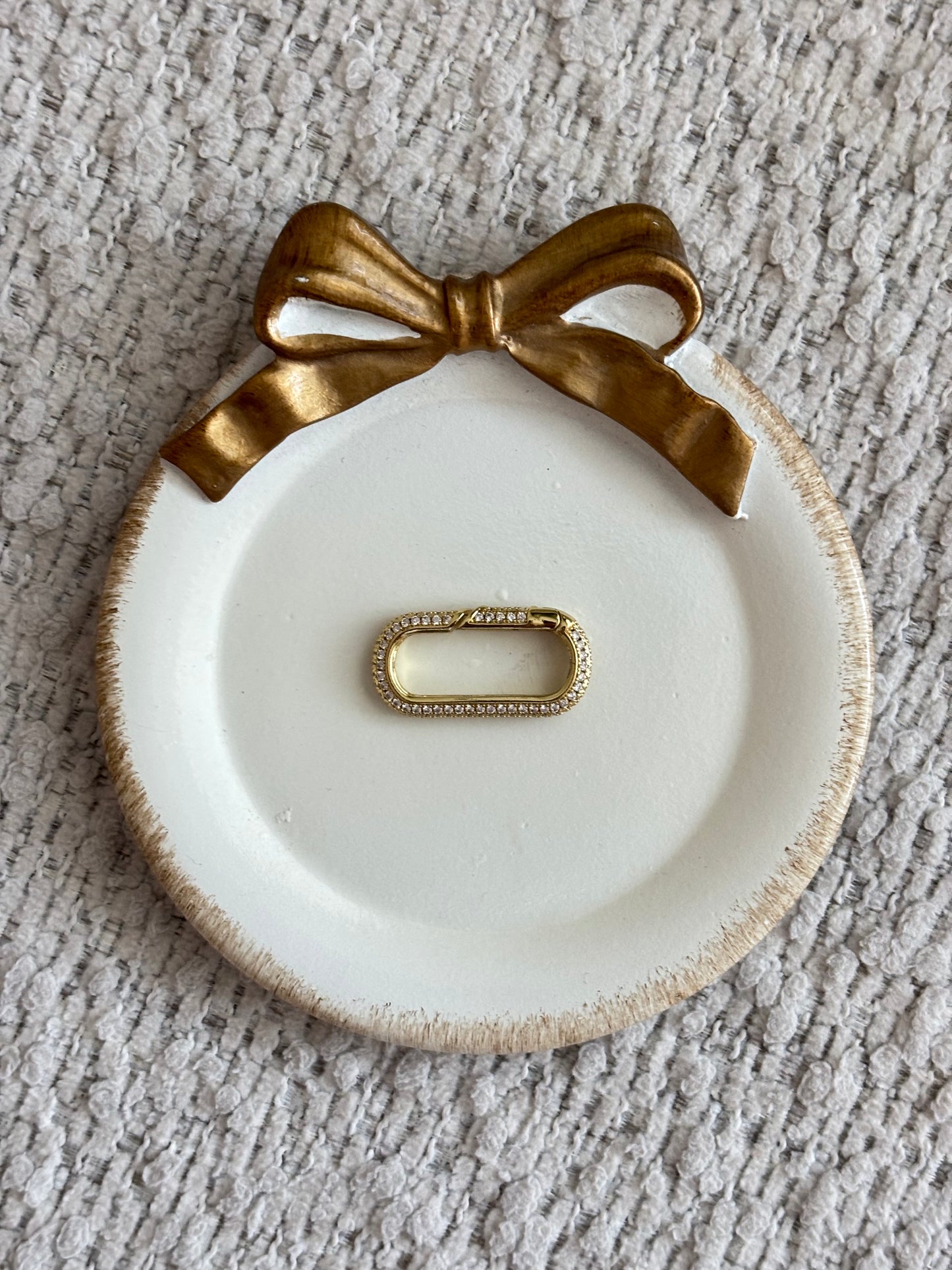 pave clasp