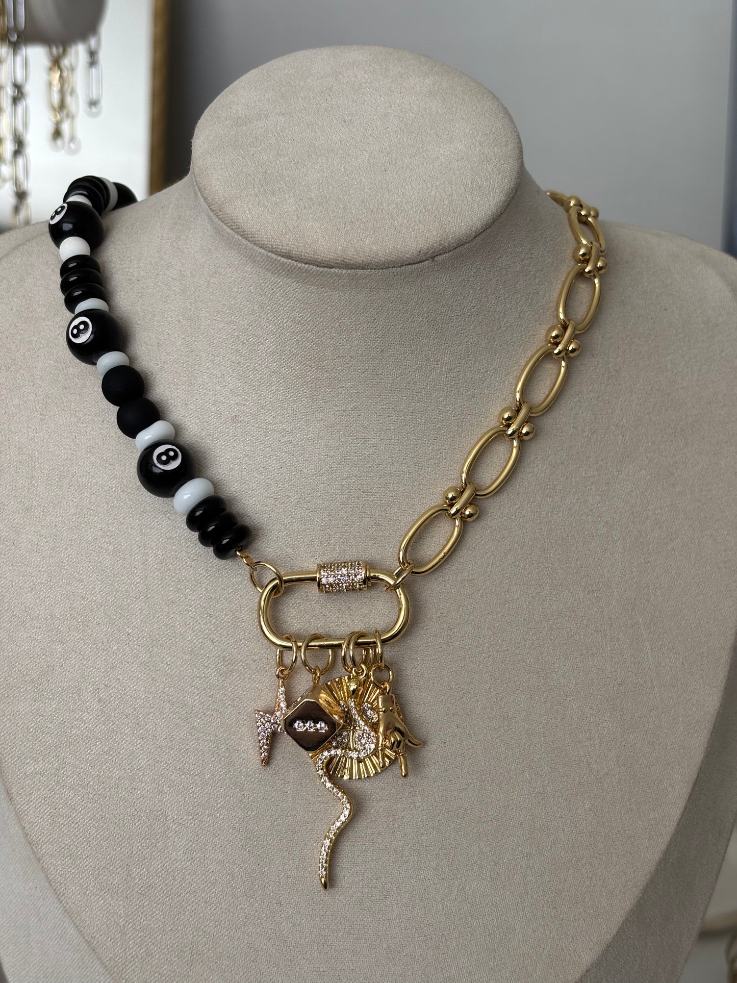 magic 8 ball beaded chain
