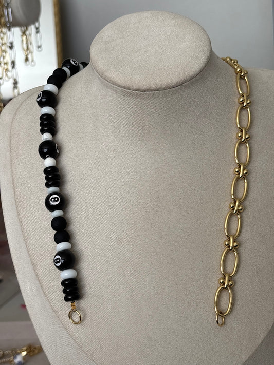 magic 8 ball beaded chain